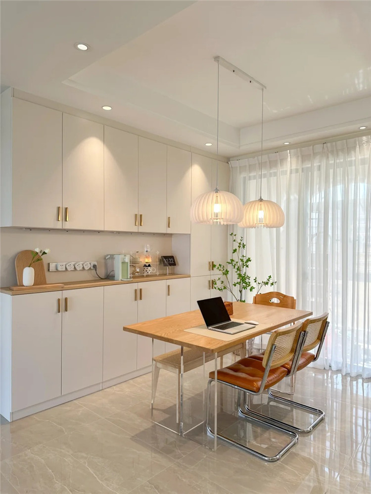 111120050263.jpg 餐廳插座2.jpg