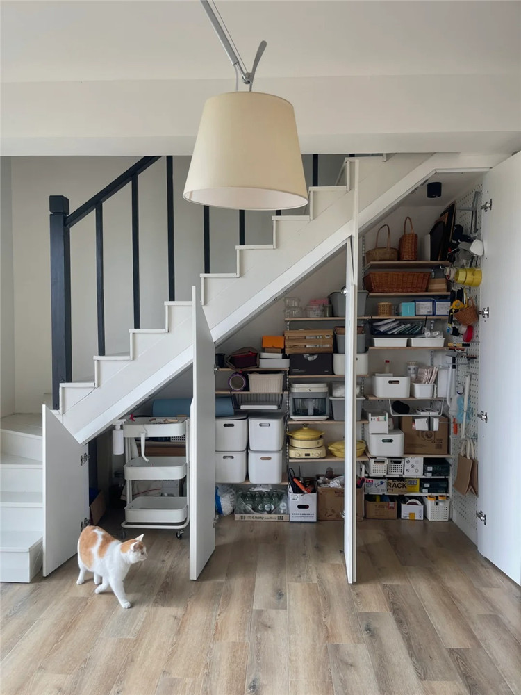 樓梯儲(chǔ)物間 樓梯儲(chǔ)物間